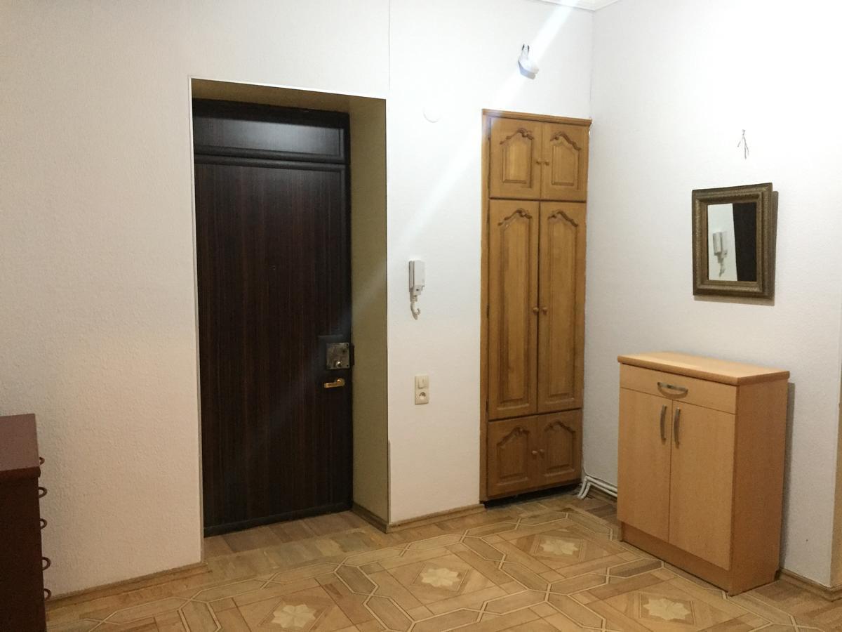 Apartment On Republic Square Yerevan Exterior photo